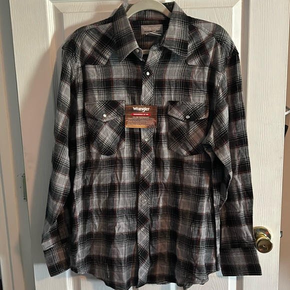 Wrangler Other - Wrangler Wrancher long sleeve button up multi color flannel shirt mens sz L